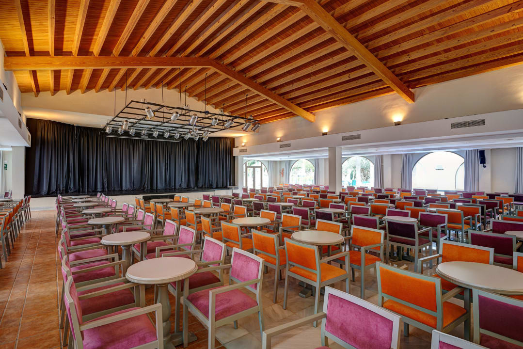 Bar Salon Protur Safari Park Aparthotel