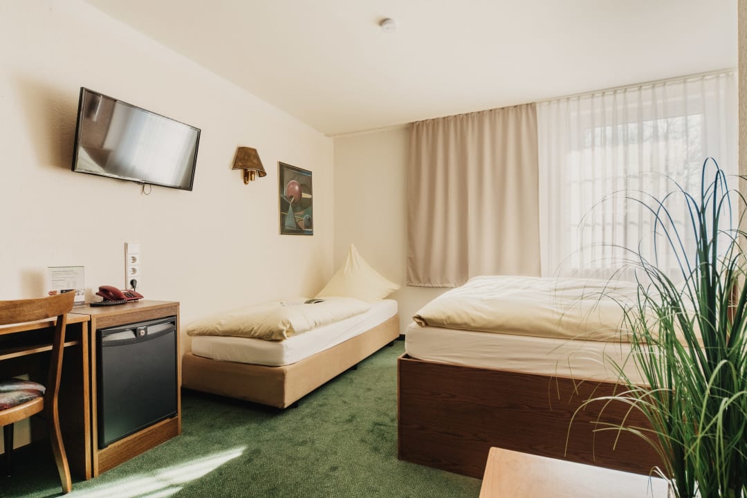 Zimmer Hotel Restaurant 7 Berge am Schlehberg