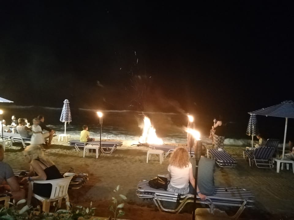 Strand Hydramis Palace Beach Resort