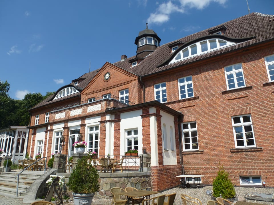 Außenansicht Schlosshotel Basthorst