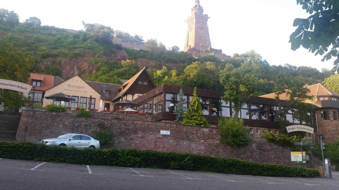 Außenansicht Hotel Burghof Kyffhäuser