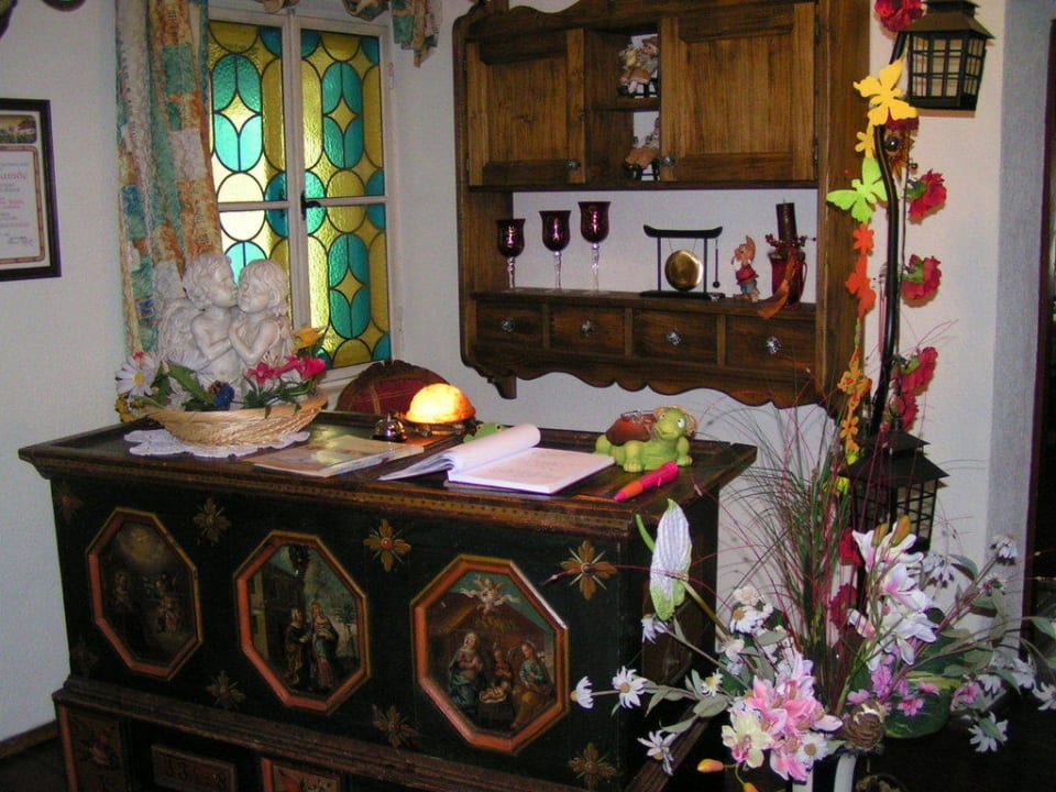 Liebervoll hergerichteter Empfang Pension Heilbad Burgwies