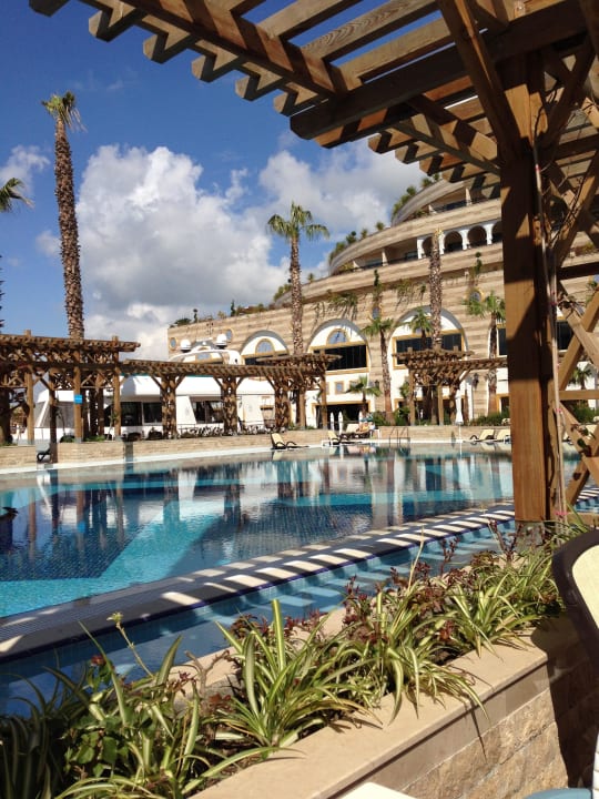 Pool Crystal Sunset Pearl Collection