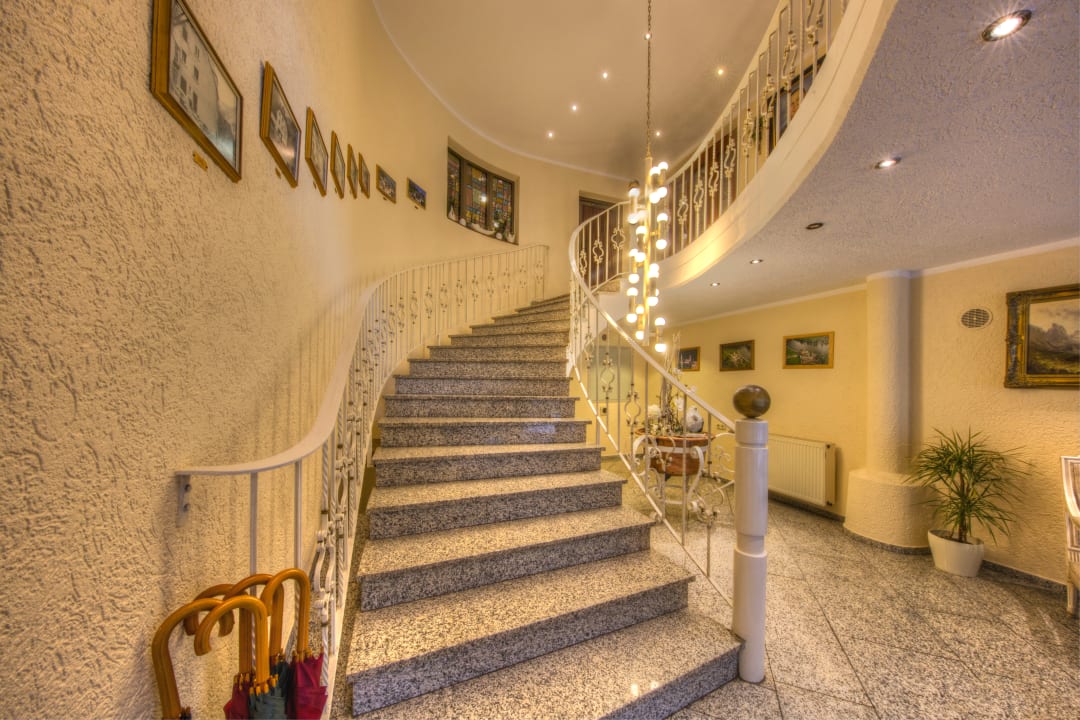 Lobby Hotel Burgfrieden