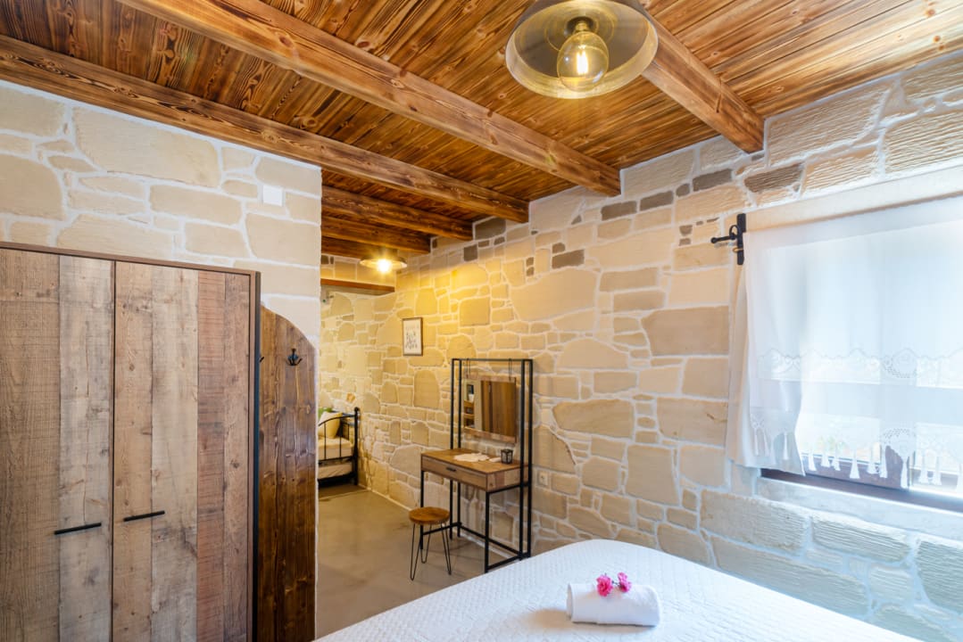 Zimmer Yiannis Retreat