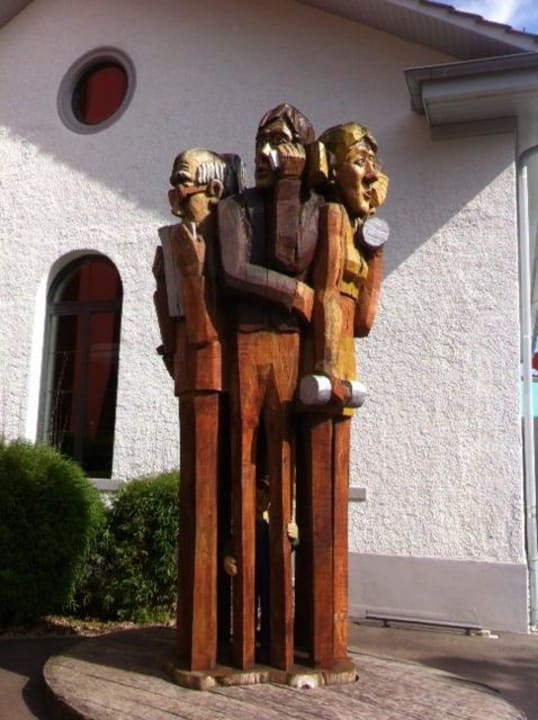 Origineller Eingang Riverside Hotel