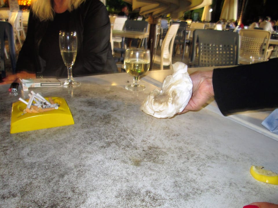 Tisch beim Abendessen Falkensteiner Club Funimation Garden Calabria
