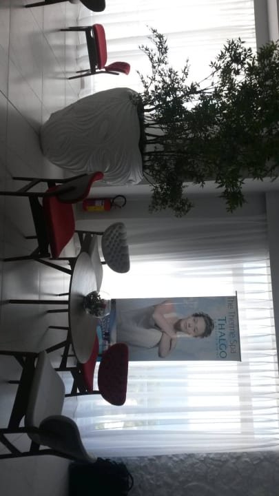 Zwischen Lobby und Mainbar Dimitra Beach Hotel & Suites