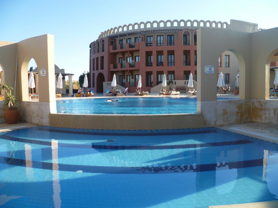 Ausblick von der Sonnenliege Hotel Three Corners Ocean View prestige - Adults only