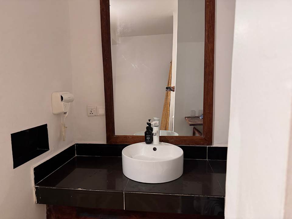 Zimmer Reef & Beach Resort