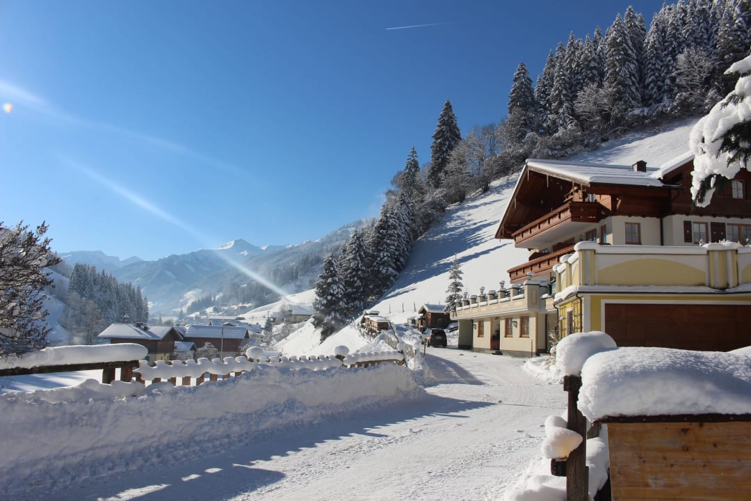 Wintertraum  Hotel Appartmenthaus Schützenhof - Schied