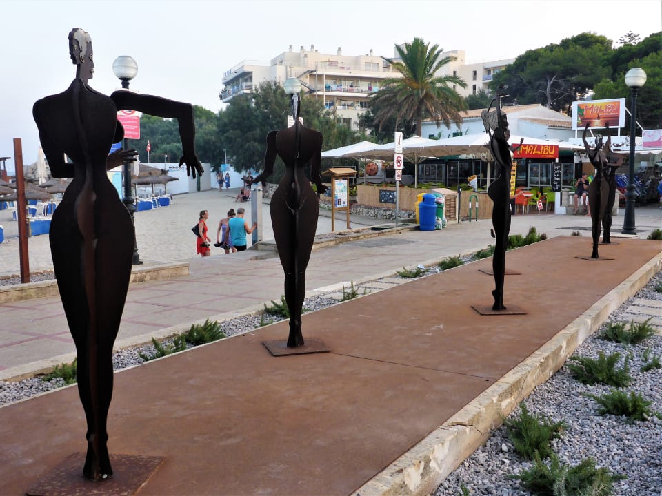 Strand Hotel Serrano Palace