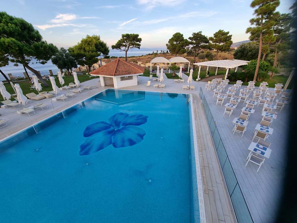 Pool TUI BLUE Tropea
