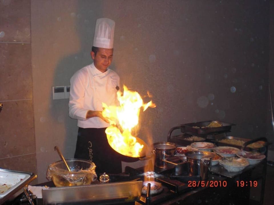 Nudel Show Sunis Evren Beach Resort Hotel & Spa