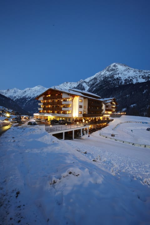 Außenansicht Alpengasthof Grüner