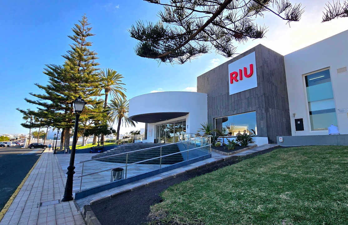 Außenansicht Hotel Riu Paraiso Lanzarote