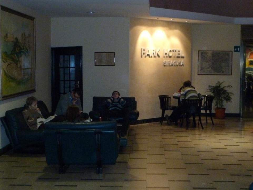 Eingang zur Bar und Restaurant Hotel Park Siracusa Sicily