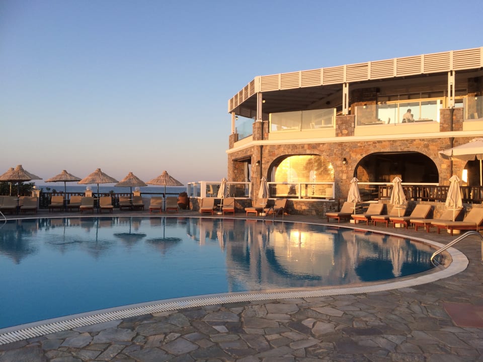 Außenansicht Alexander Beach Hotel & Village Resort