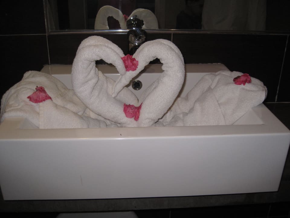 Welcome decoration in the bathroom Hotel Fiesta Beach Djerba