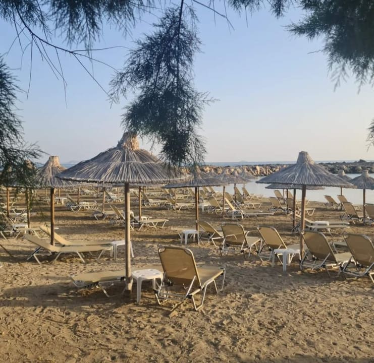 Strand Hotel Aphrodite Beach Club