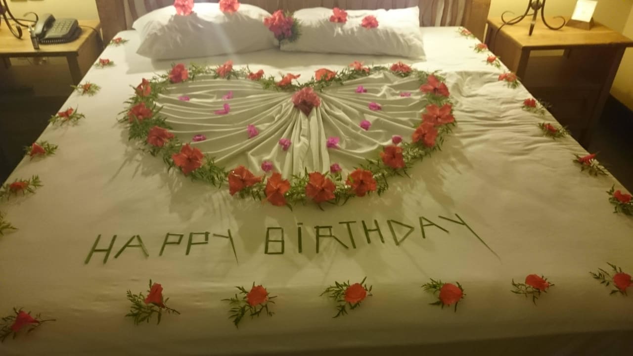 Geburtagsbett  Filitheyo Island Resort