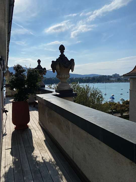 Ausblick La Réserve Eden au Lac Zurich