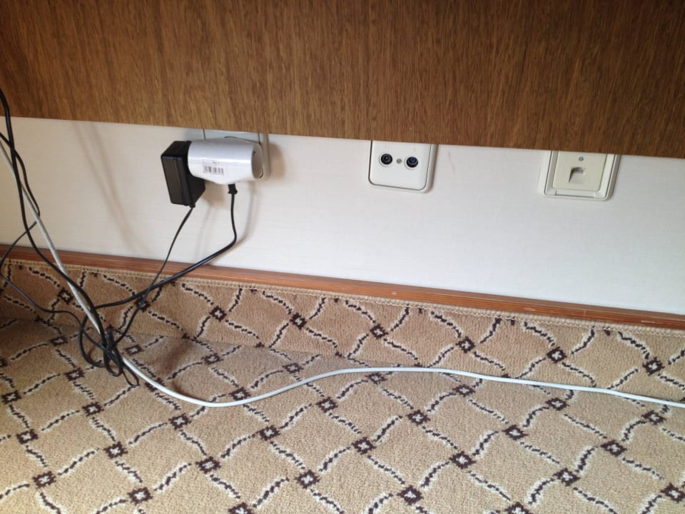 Kabel chaos Grand Hotel Prague Towers