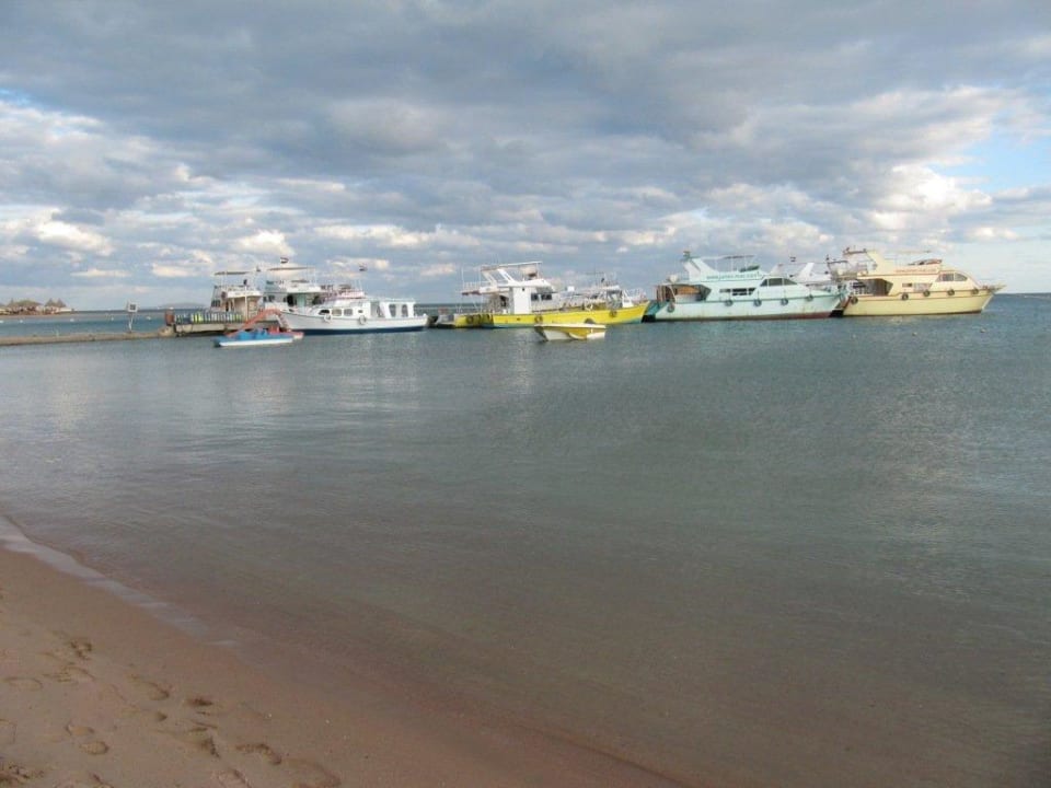 Schiffe der Tauchschule Giftun Azur Resort