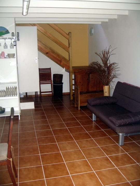 Wohnzimmer in untere Etage -Treppe zum Schlafzimm Villa Mango Curacao