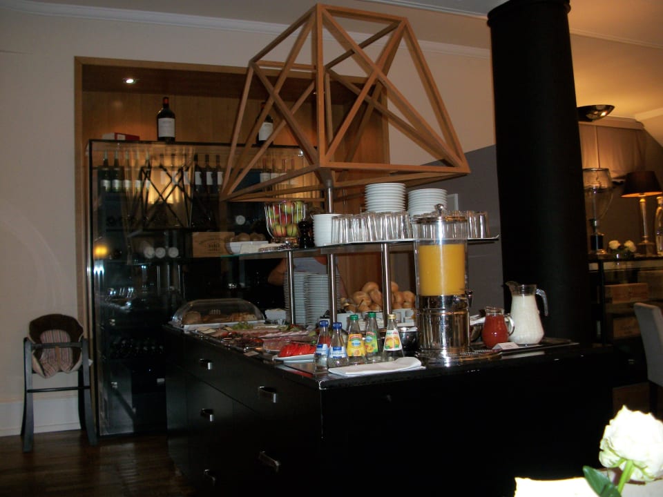 Frühstücksraum. Select Hotel Friedrichshafen