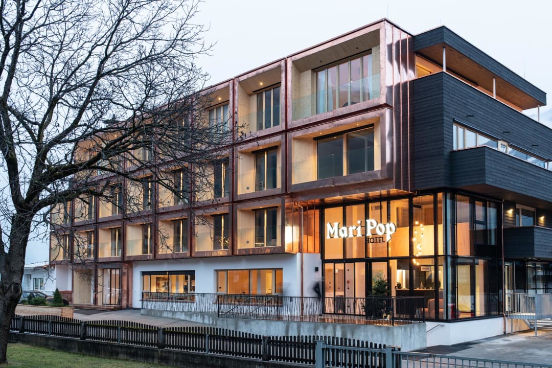 Außenansicht Mari Pop Hotel