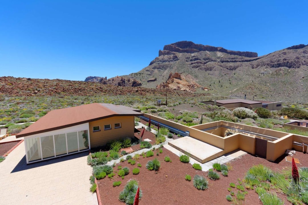 Blick aus Zimmer auf Hallenbad Hotel Parador Canadas del Teide