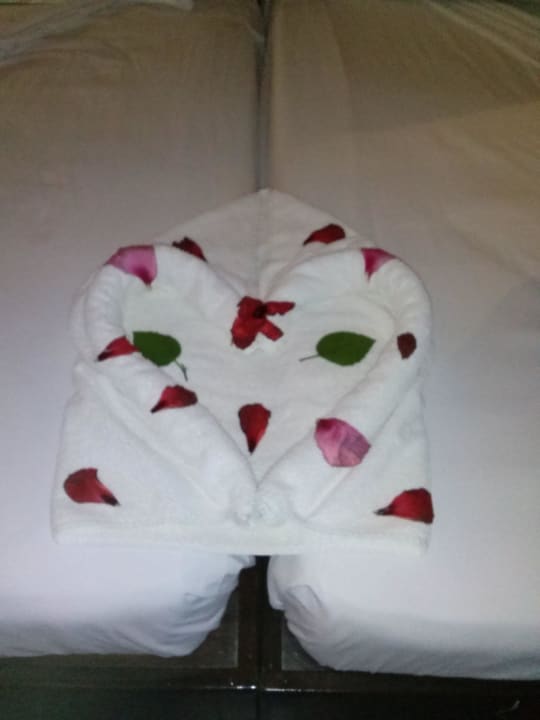 Hübsch gemacht! Bettdeco. Hotel Paradis Palace