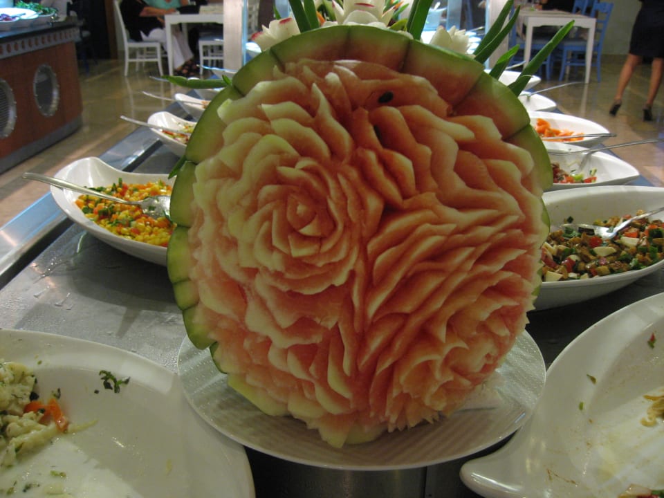 Nur eines von vielen Kunstwerken am Buffet Hotel Grand Side