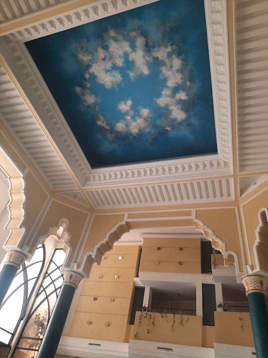 Lobby Hotel Royal Garden Palace