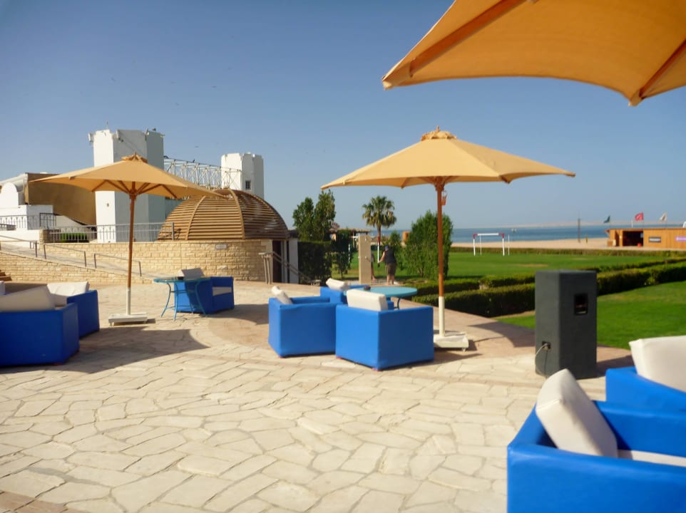 Sitzecken am Pool Hotel Mercure Hurghada