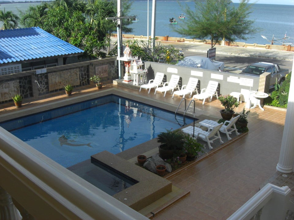 Pool Sun Beach Guesthouse