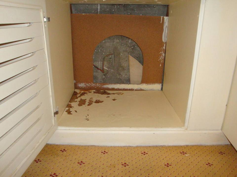 Schrank Hotel Amir Palace