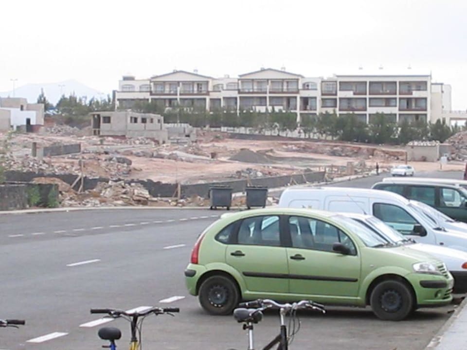 Baustelle neben dem Hotel SBH Hotel Royal Monica
