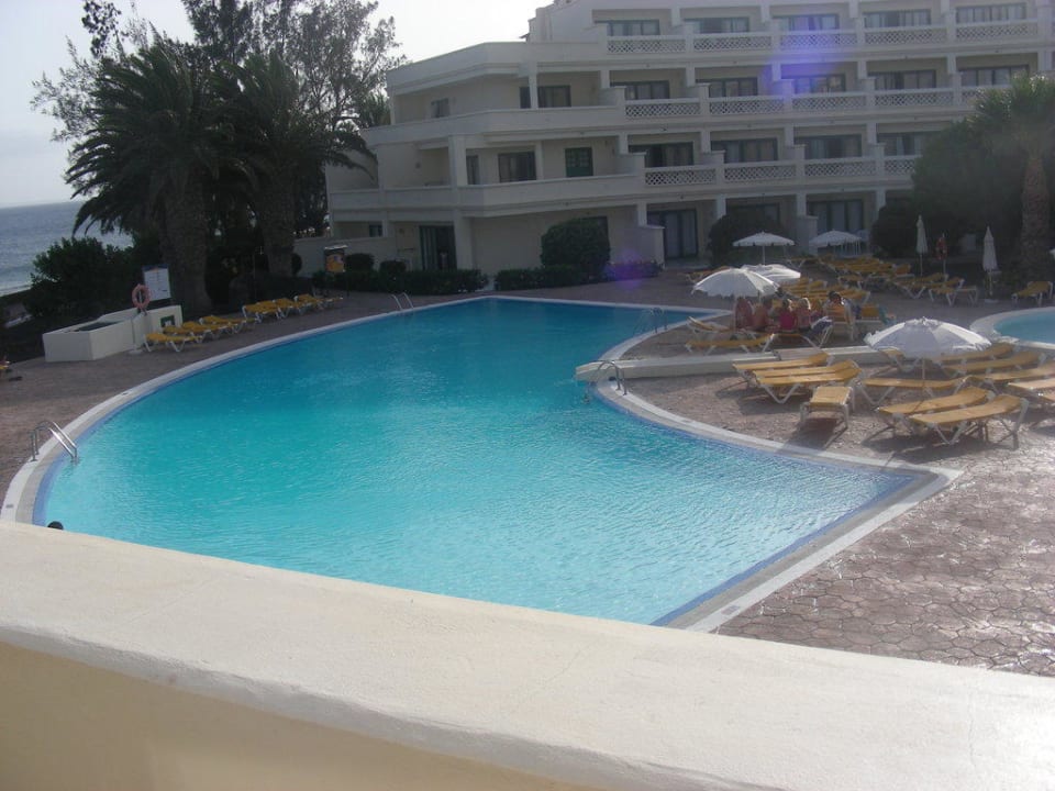 Pool vom Zimmer aus gesehen Iberostar Selection Lanzarote Park