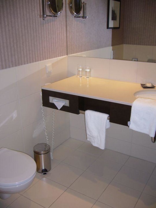 Badezimmer im Novotel Karlsruhe Hotel Novotel Karlsruhe City