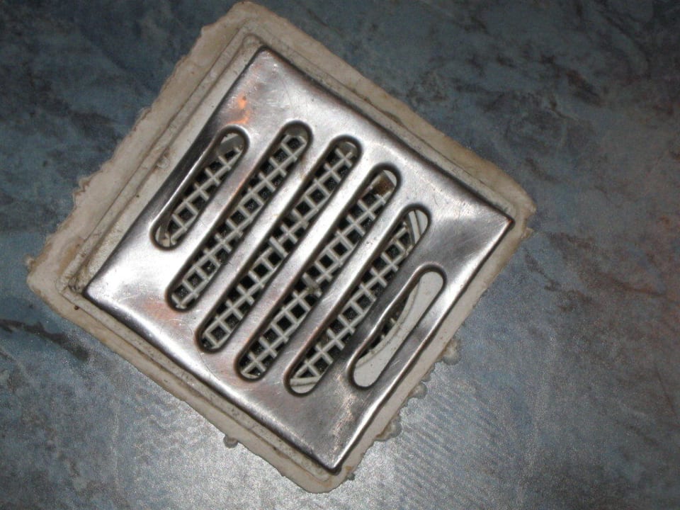 Bad im Komfortzimmer Aldiana Club Rocca Nettuno Calabria