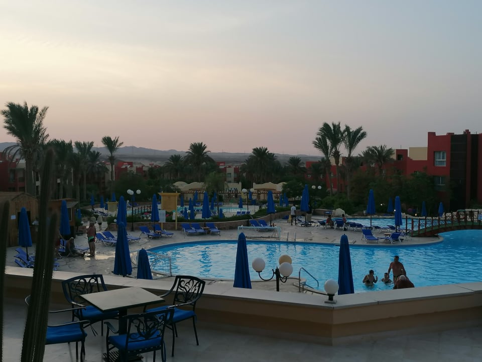 Pool SUNRISE Cardina Resort