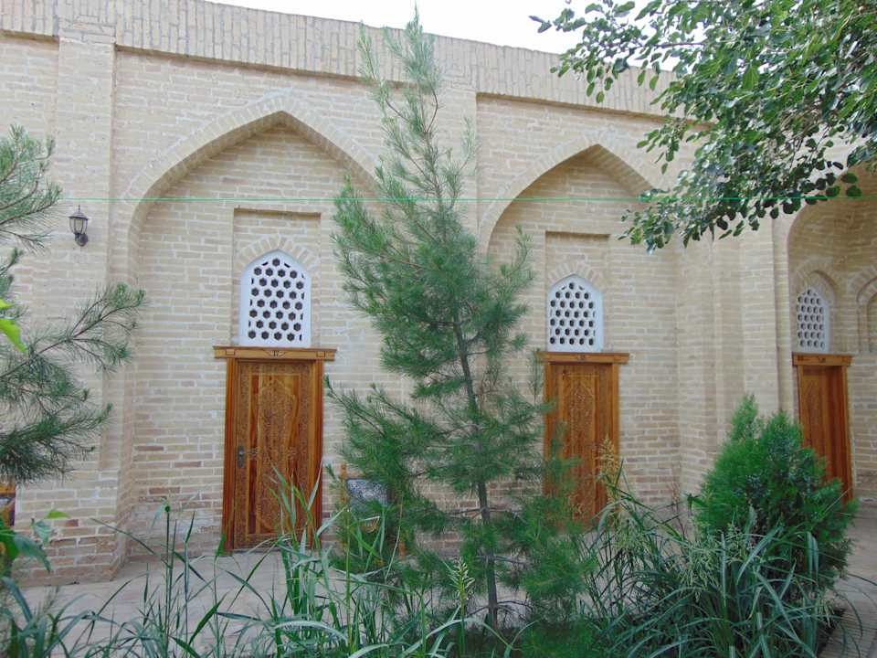 Außenansicht Madrasah Polvon-Qori Boutique