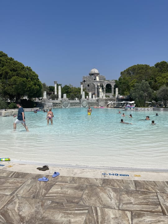 Pool Xanadu Resort Hotel