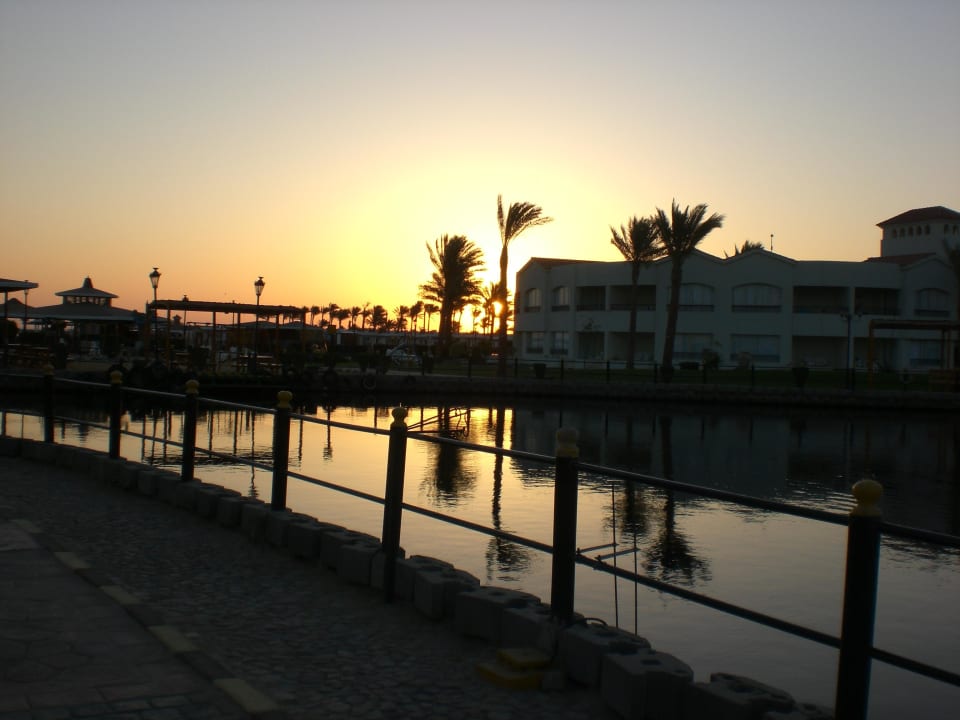 Sonnenaufgang Pickalbatros Dana Beach Resort - Hurghada