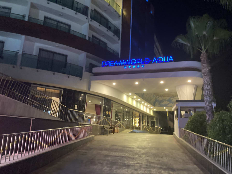 Außenansicht Dream World Aqua Hotel