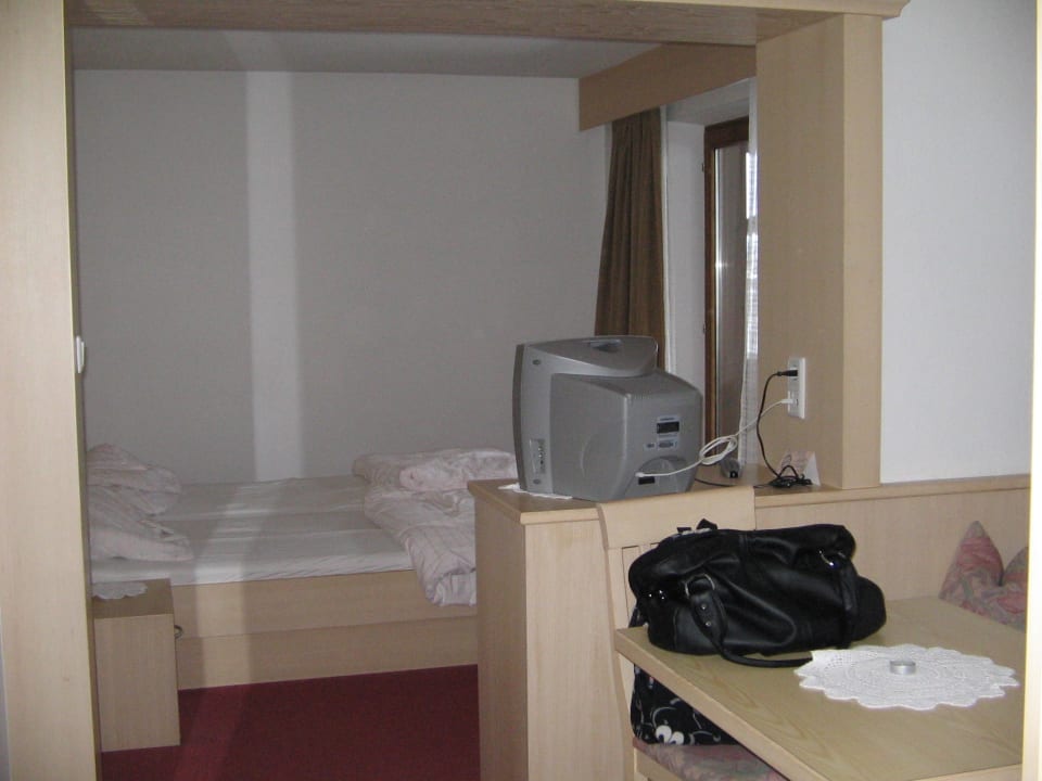 Gr. Zimmer mit Sitzecke für 4 Pers., TV und Balkon Gasthof Bergfriede