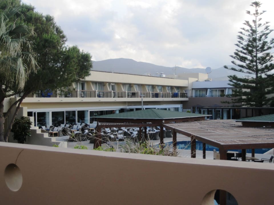 Haupthaus und Bar Phãea Cretan Malia