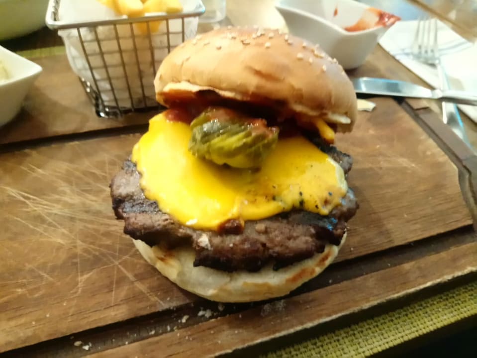 Gastro Acanthus Cennet Barut Collection